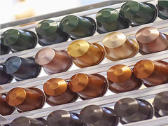 커피 캡슐 채용 밀폐 기계