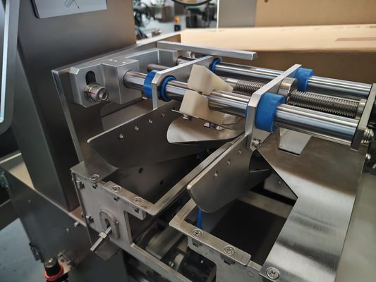 생산 용량 25-100 팩/분